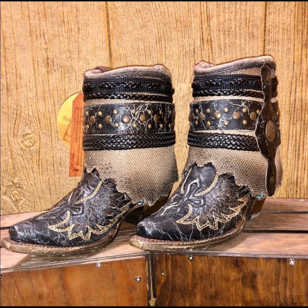Women’s Corral Brand New Size 6